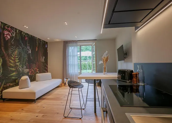 Amelia Orta San Giulio